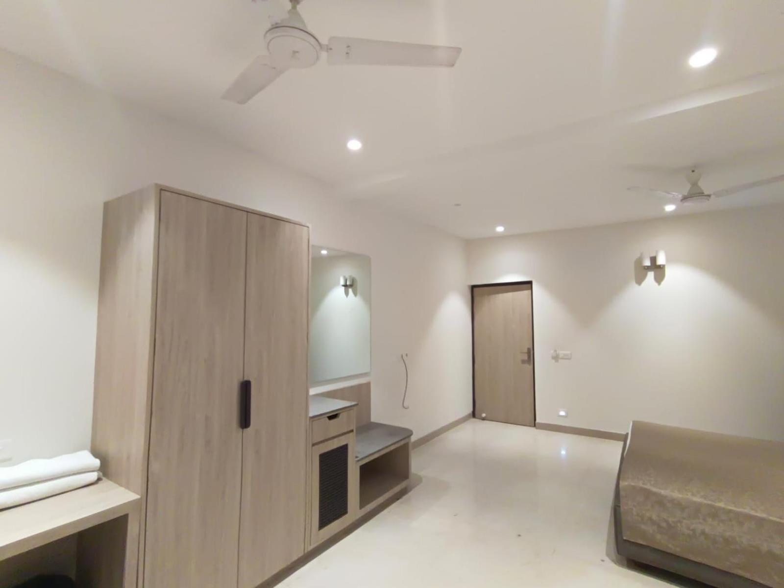 Hotel Bagla Atithi Banaras Varanasi Exterior foto